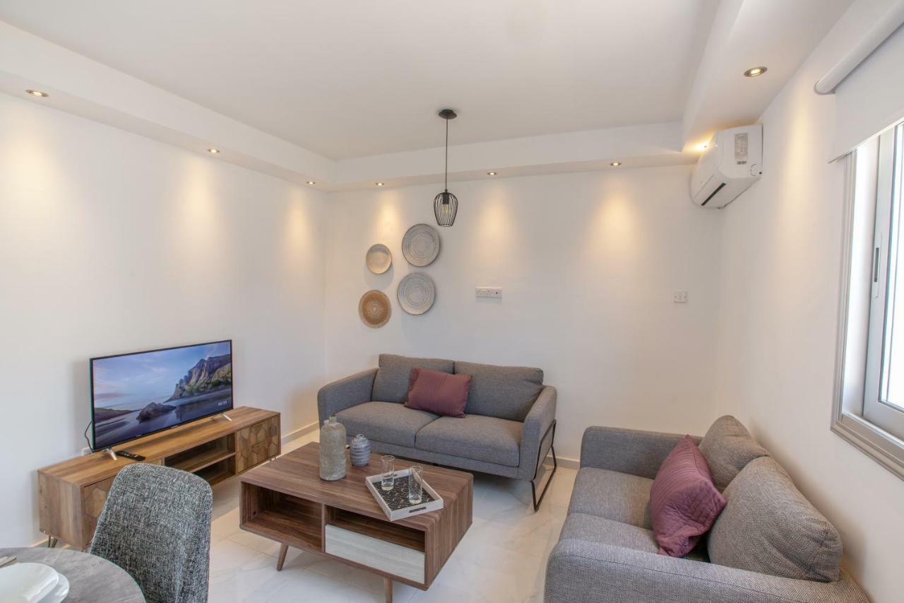 Rio Luxury Apartment ไอยานาปา ภายนอก รูปภาพ