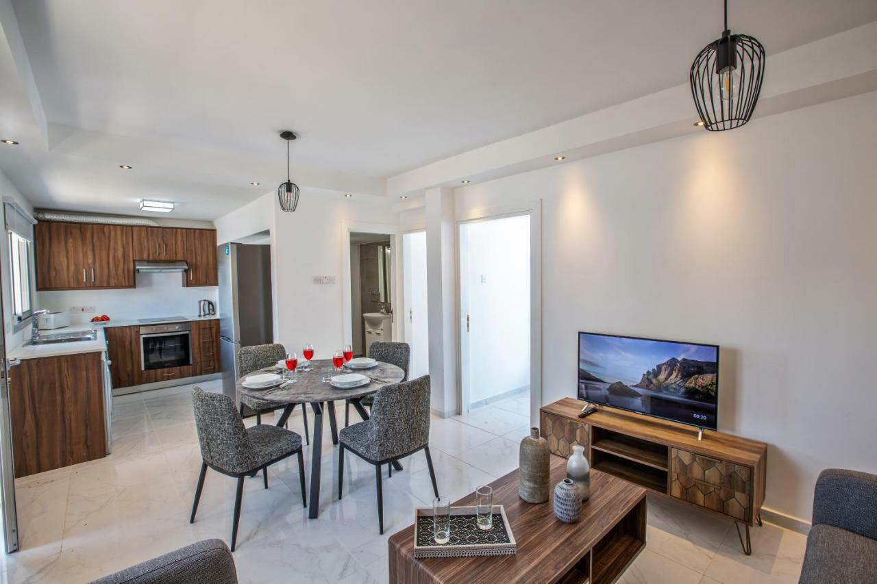 Rio Luxury Apartment ไอยานาปา ภายนอก รูปภาพ