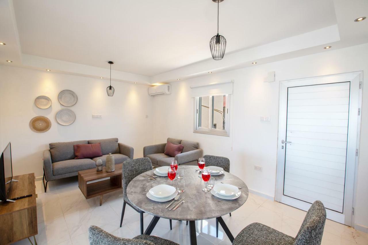 Rio Luxury Apartment ไอยานาปา ภายนอก รูปภาพ